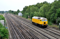 57 305 | 0L57 Eastleigh - East Ham {Network Rail}